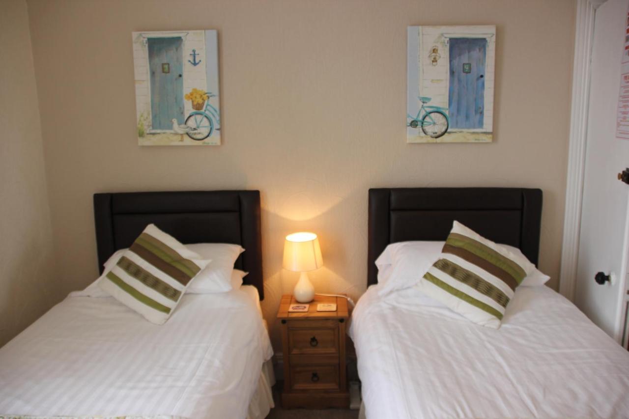 Candlelight B&B Minehead Esterno foto